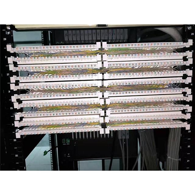 110配线架 超越标准的高性能传输解决方案